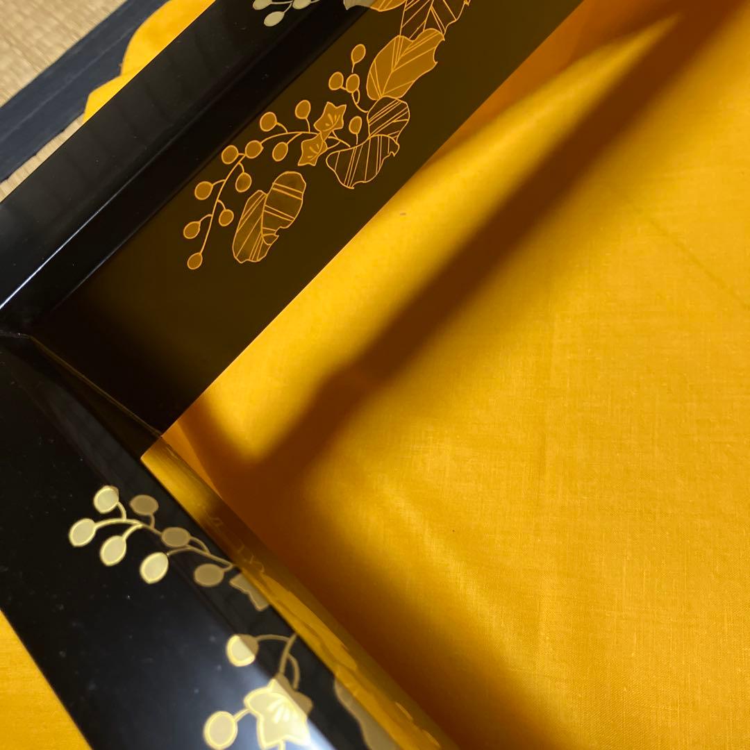 茶道具「踊桐蒔絵炉縁（おどりぎりまきえろぶち）」　塗師「平安浄白造」