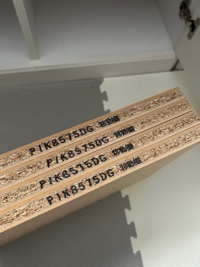 ホワイトキャビネット リビングボード サイドボード ガラス扉付き②