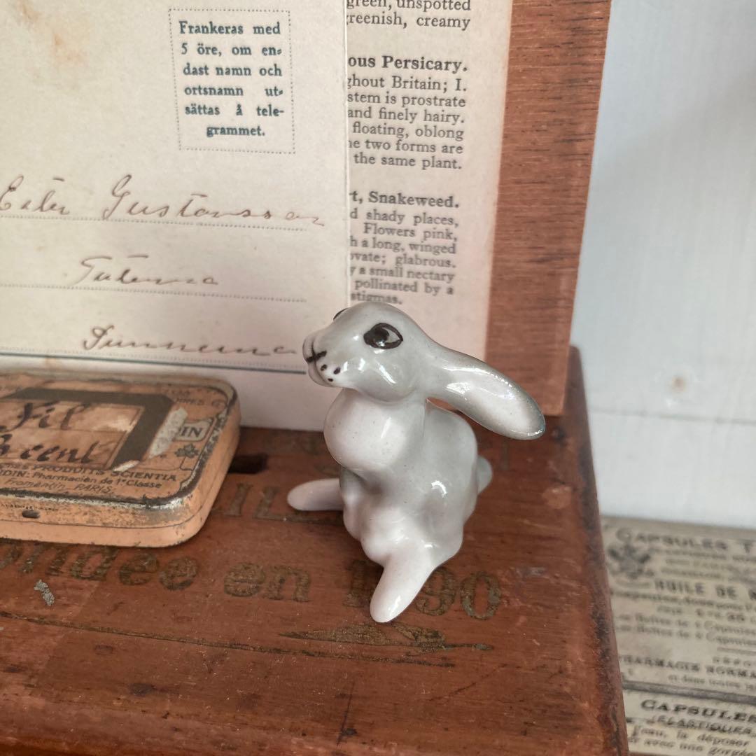 ロモノーソフ　ヴィンテージフィギュリン/フィギュア　希少な垂れ耳ウサギ　うさぎ