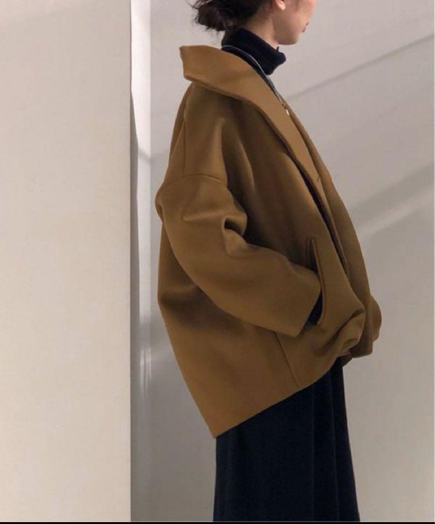 NOBLE MANTECOオーバーショートコート