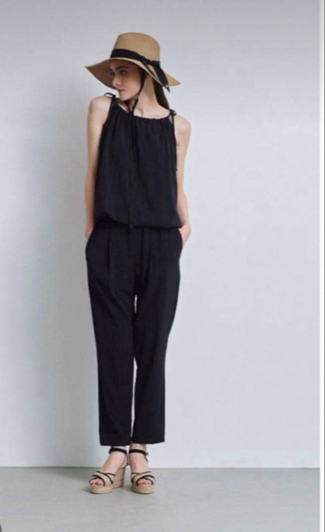 極美品　yori gypsohila ドライサロペット 黒　36