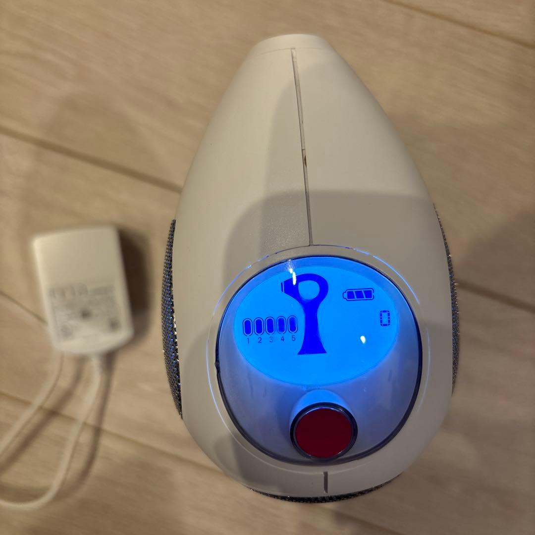 【ほぼ未使用】tria トリア・パーソナルレーザー脱毛器4X フューシャピンク