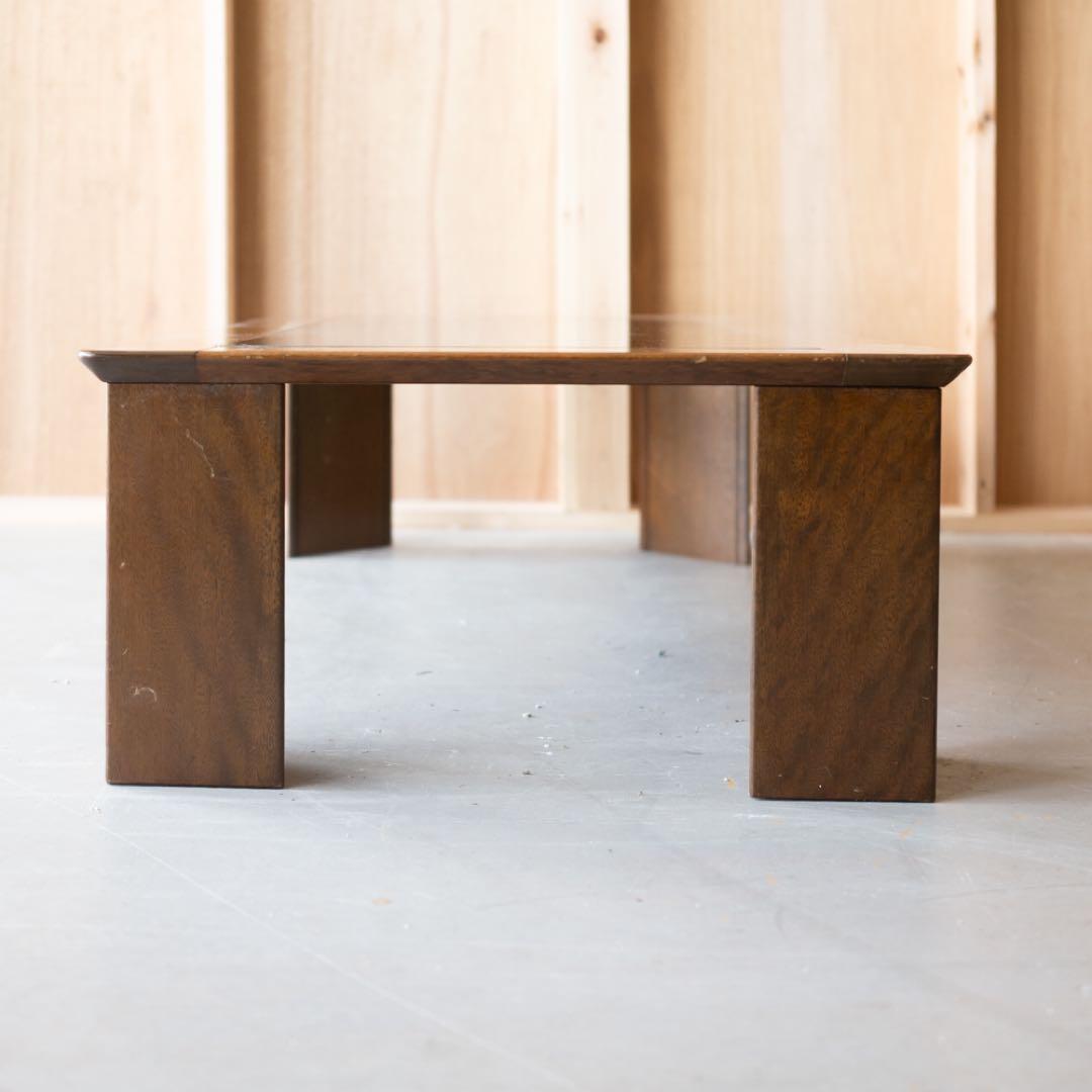 ナラ材　ブラウン色 センターテーブル ガラス天板