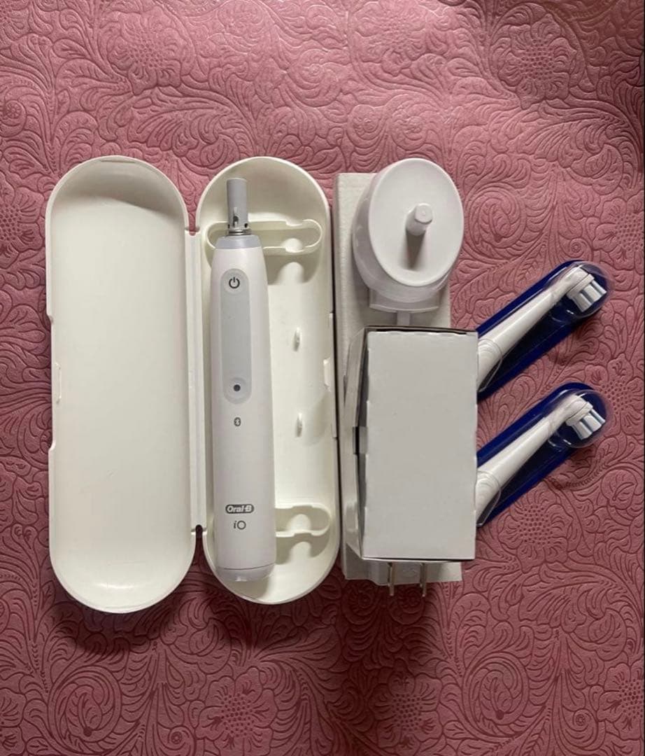 BRAUN Oral-B iO4 新品未使用品 クワイトホワイトorラベンダー