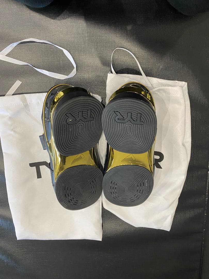 ゆ*き様 TYR ティア ウェイトリフティングシューズ 黒/金 26.5cm 美