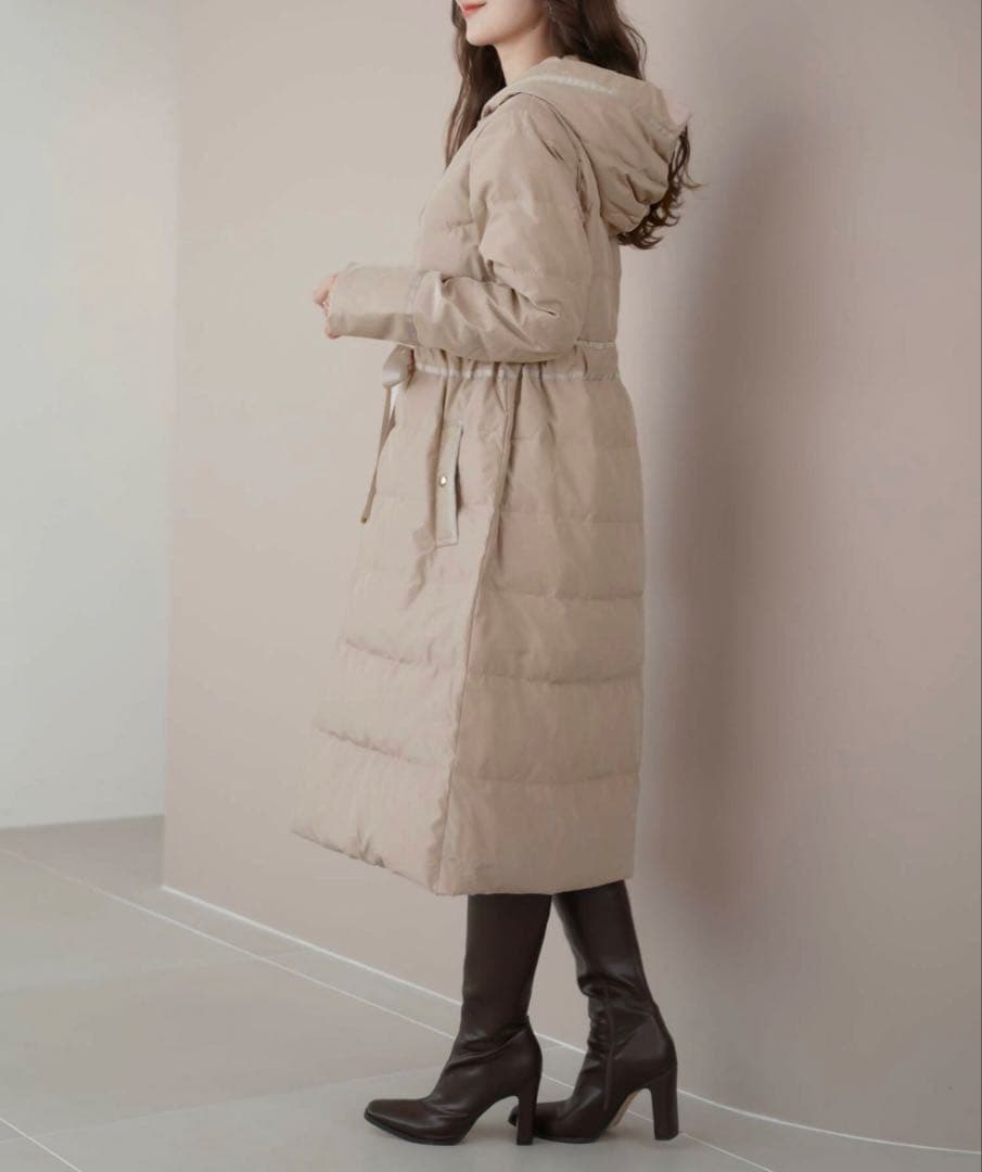 【新品】フード付きロングダウンコート le reve vaniller