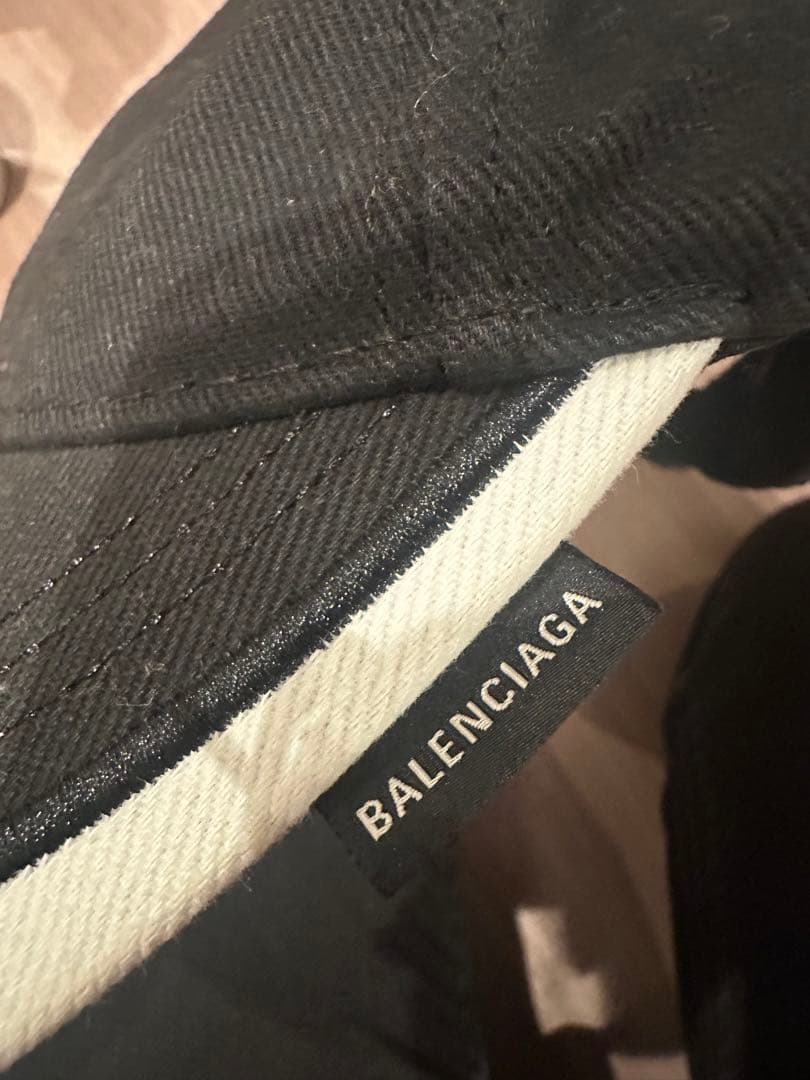 バレンシアガ キャップ