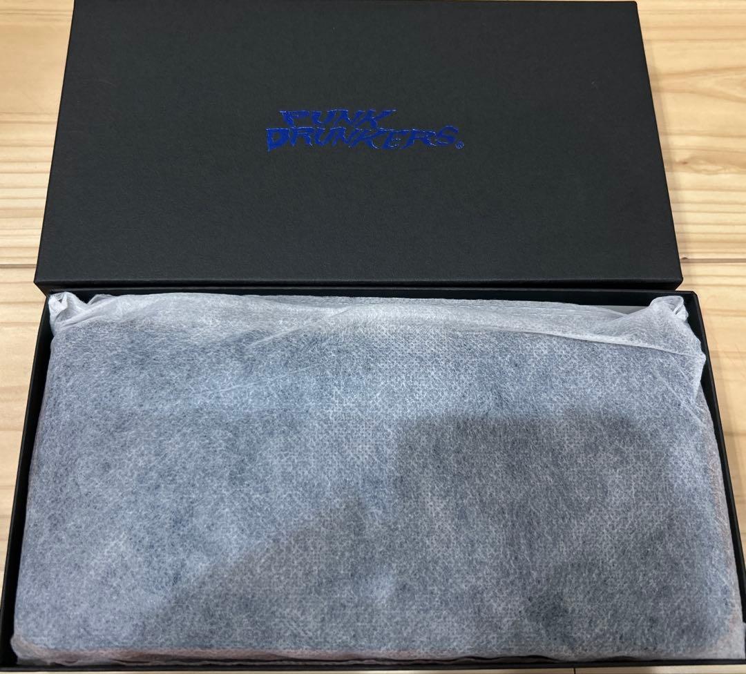 完売品　パンクドランカーズ　アイツ総柄長財布