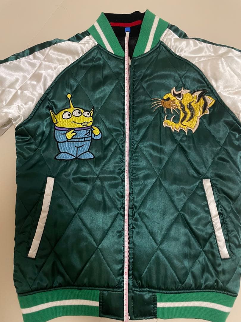 トイストーリースカジャン