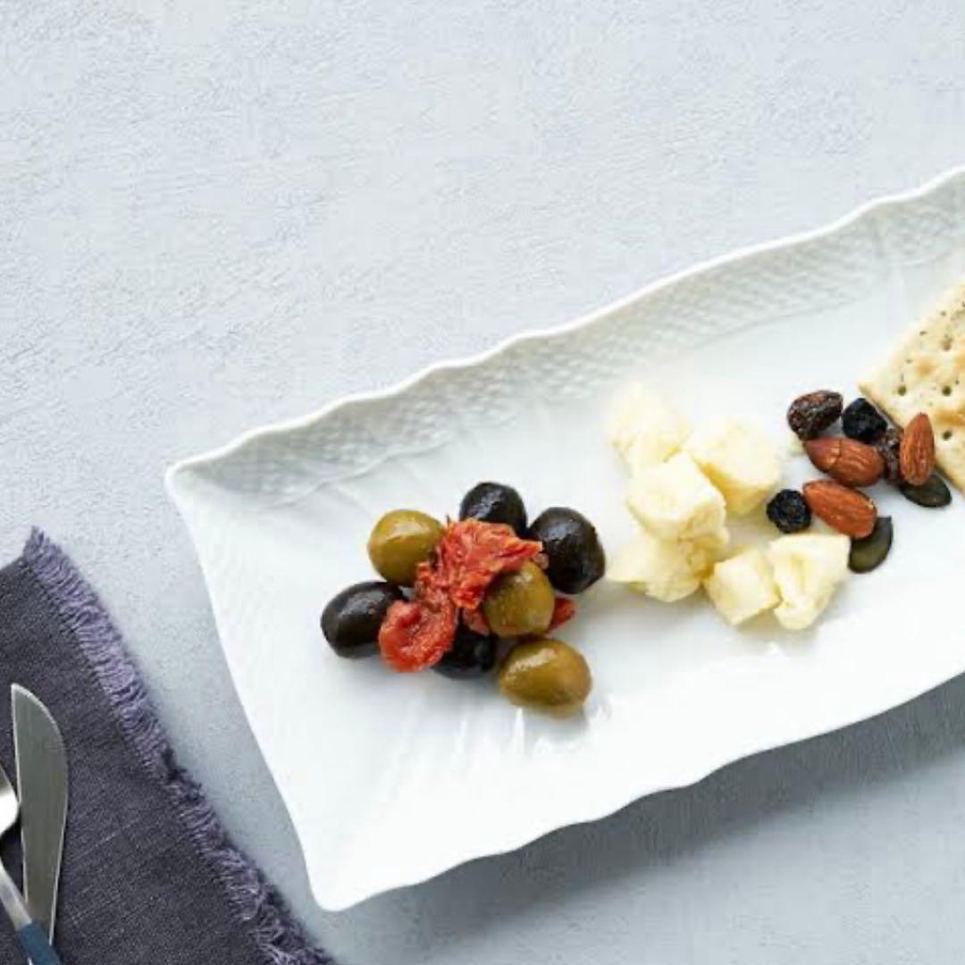 リチャードジノリ 長方形皿28㎝2枚•プレート26㎝2枚