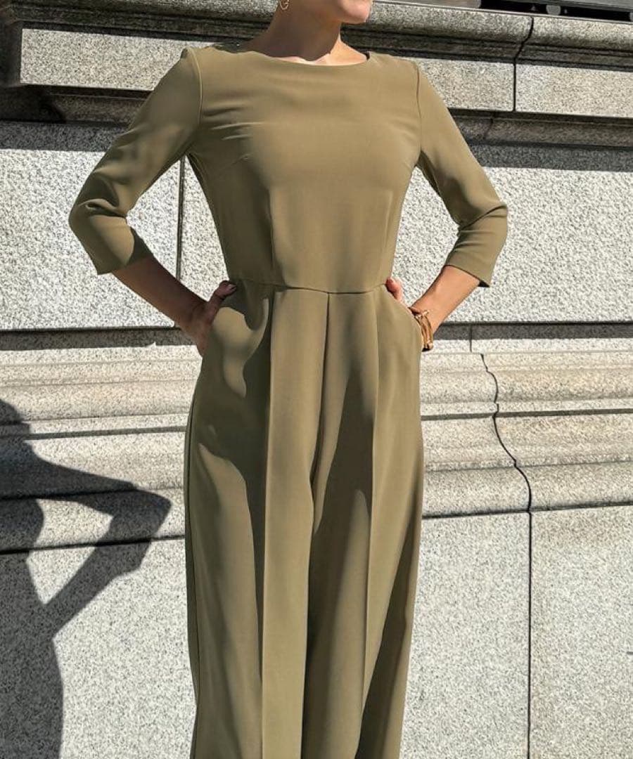 JENNE 美シルエットオールインワン