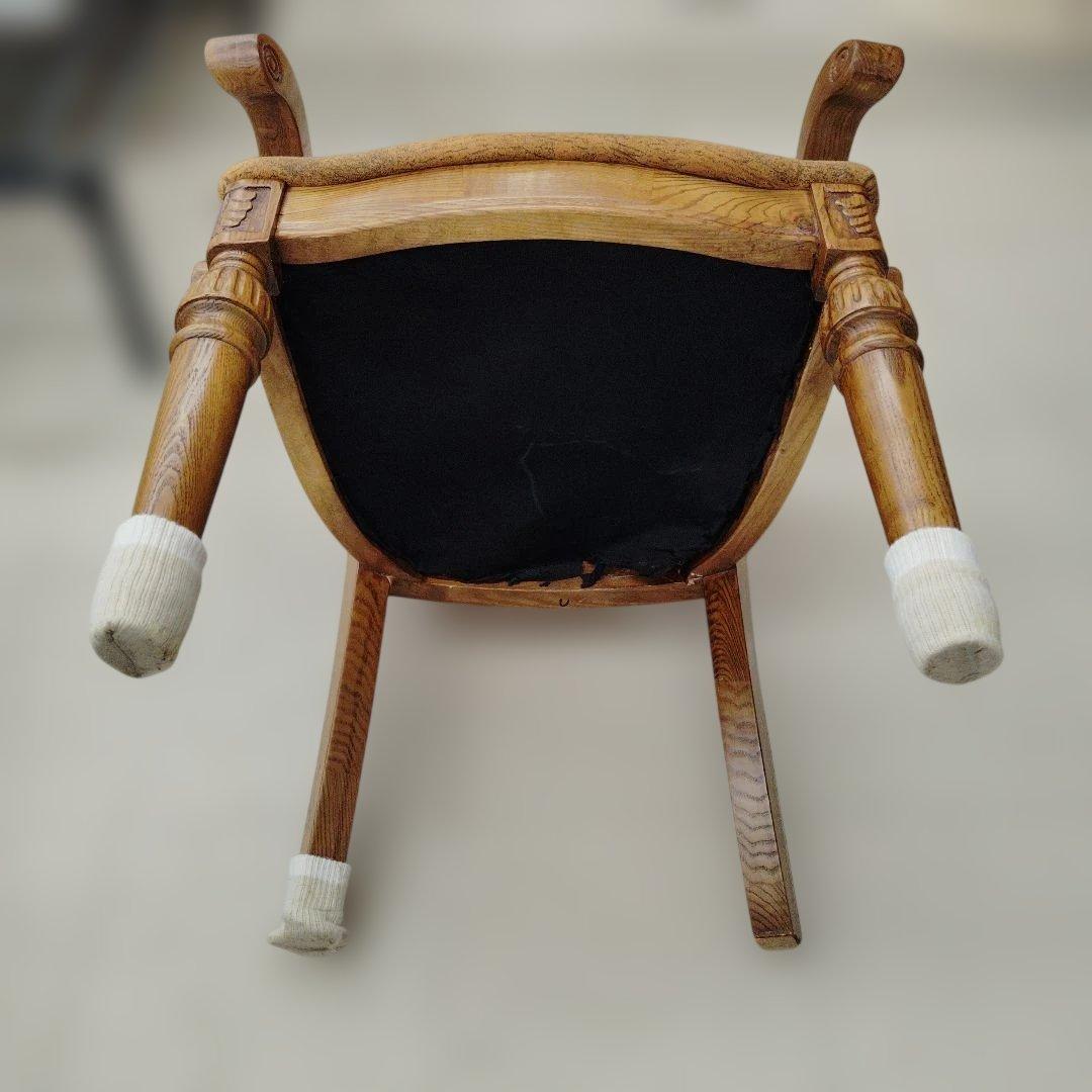 A クラシックスタイル 木製アームチェア ヴィンテージ アンティーク家具