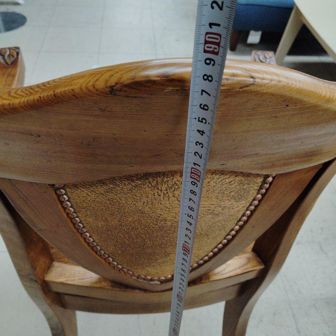 A クラシックスタイル 木製アームチェア ヴィンテージ アンティーク家具