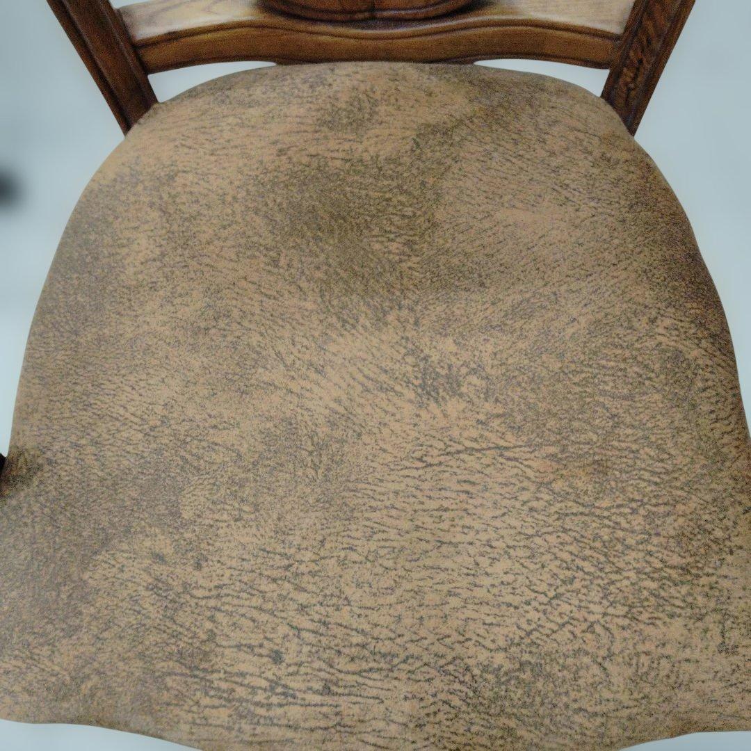 A クラシックスタイル 木製アームチェア ヴィンテージ アンティーク家具