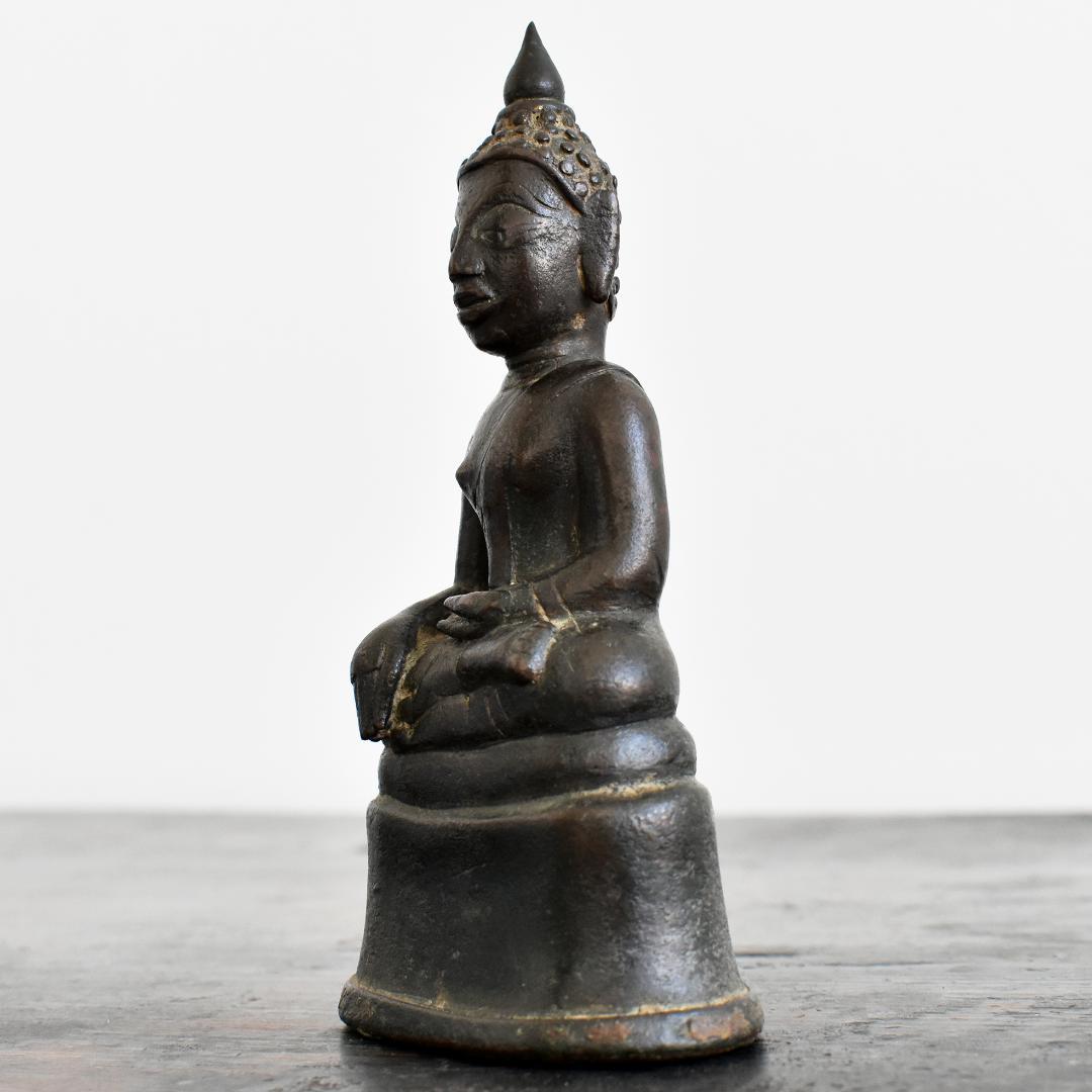 タイ北部15〜16世紀頃ラーンナー美術チェンセン・ファン青銅仏 金銅仏 ブッダ