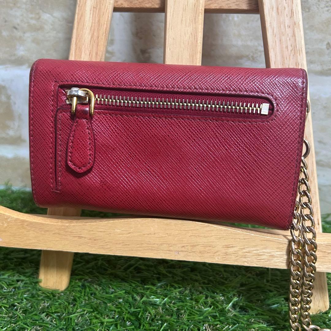 PRADA プラダ 財布 折り財布 チェーン