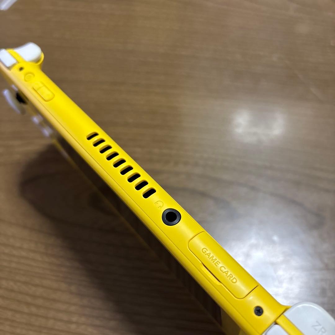 L*s様 Nintendo Switch Lite イエロー 本体 美品