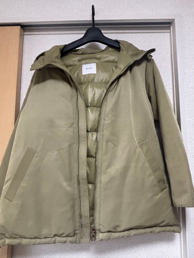 Spick & span オリーブグリーン フード付き ダウンジャケット