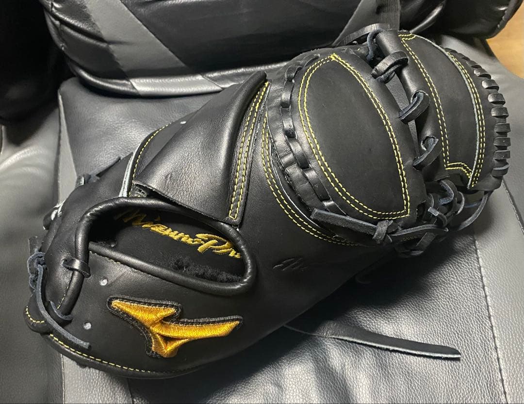 軟式用キャッチャーミット【阿部慎之助モデル】