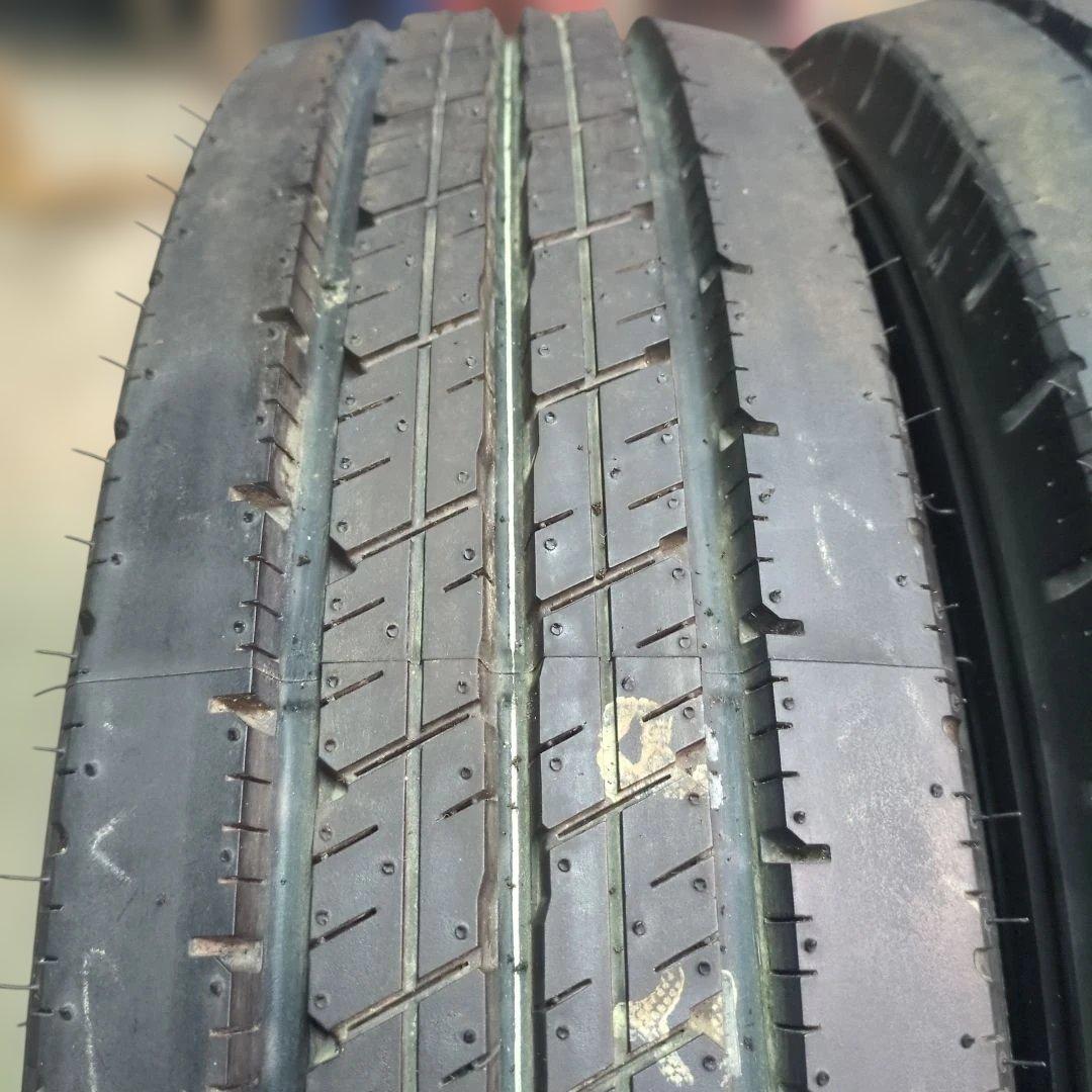 195/85R16LT 114/112L ①送料込み 1本 未使用