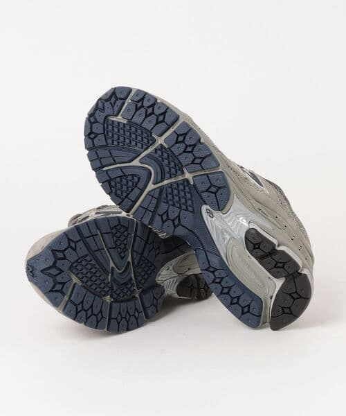 New Balance 　2002R