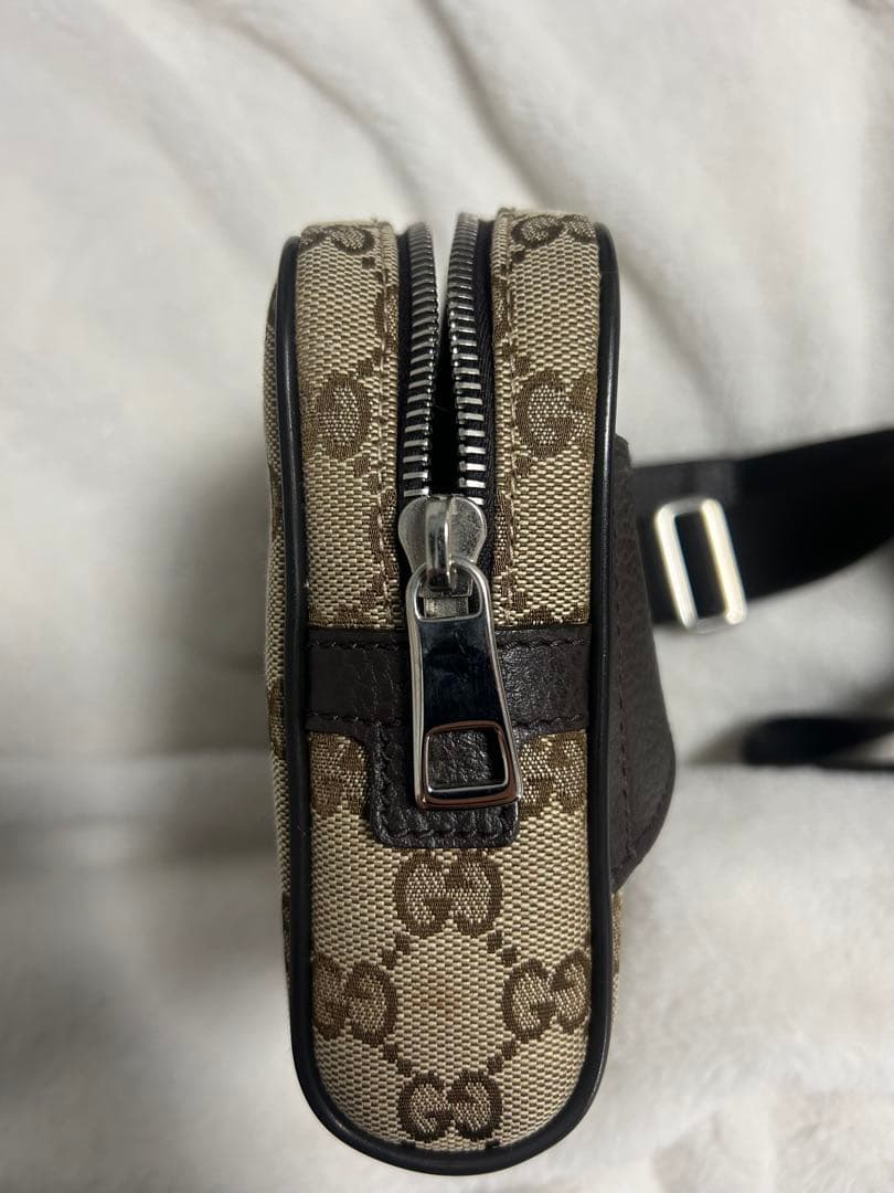 ル*フ様 GUCCI ボディーバック