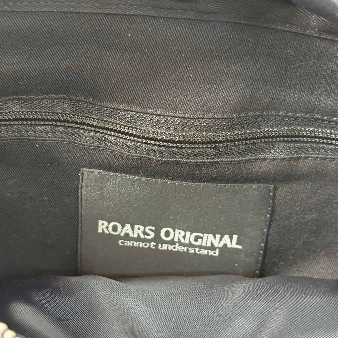ROARS ORIGINAL グレー ボディバッグ　ほぼ未使用