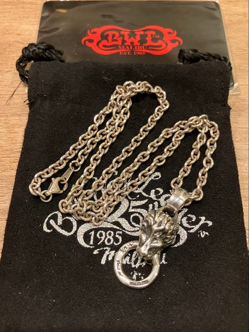 Julaビルウォールレザー　ライオンヘッド　ペンダント　ネックレス