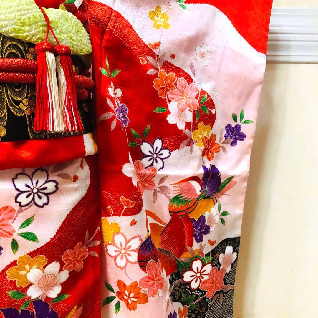 七五三7歳❣️人気赤地黒ぼかし柄❣️古典柄鴛鴦花々金彩煌びやか際立つ完全フルセット❣️