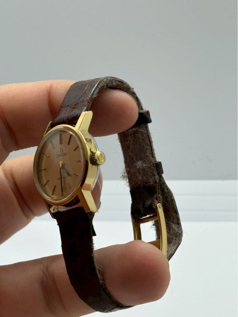 オメガ OMEGA 腕時計　黒 手巻き レディース ゴールド