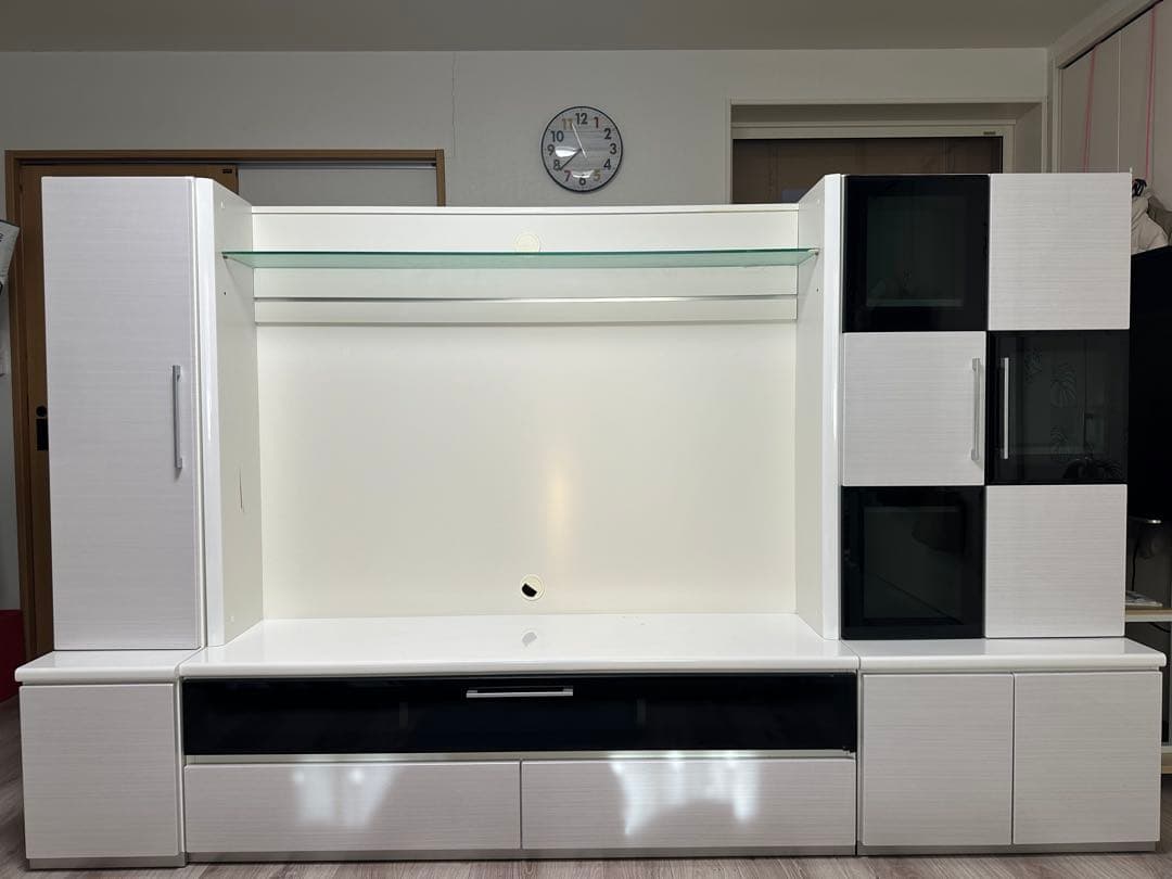 ホワイト大型テレビボード