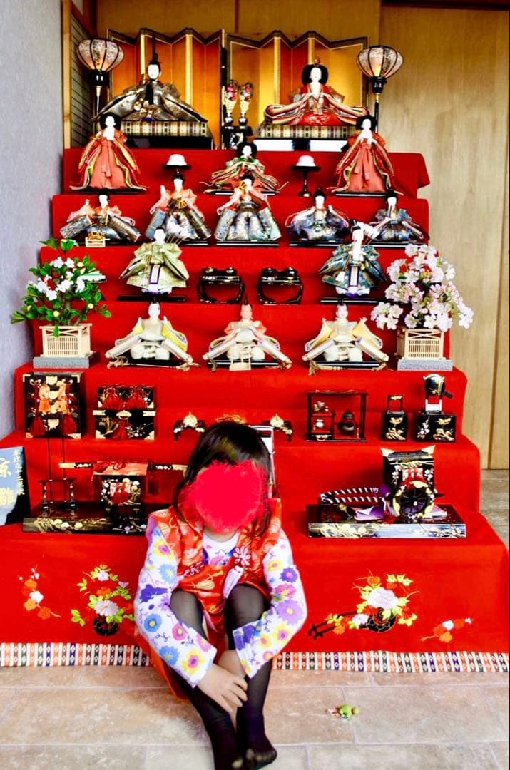 雛人形の段飾り ひな祭り