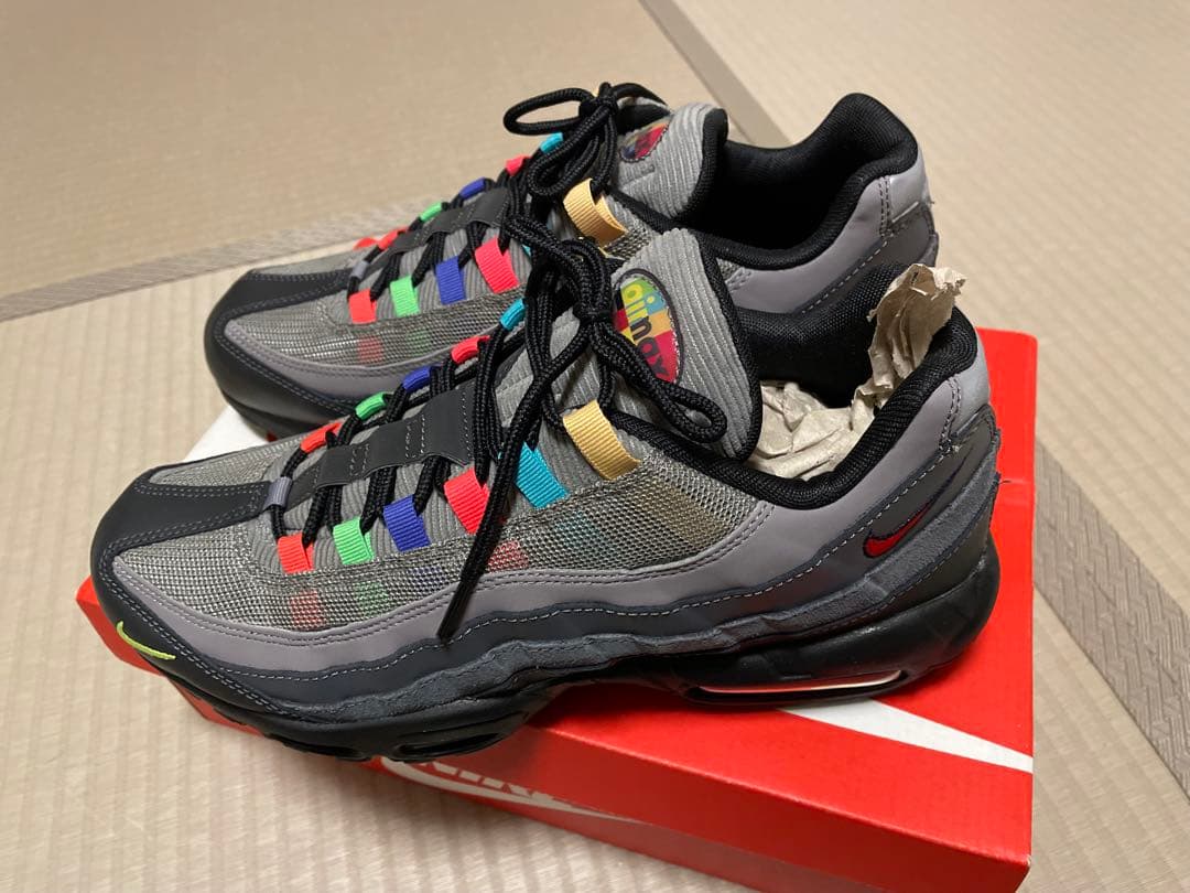 NIKE　エアマックス95 SE TV COLOR BARS 未使用28.5cm