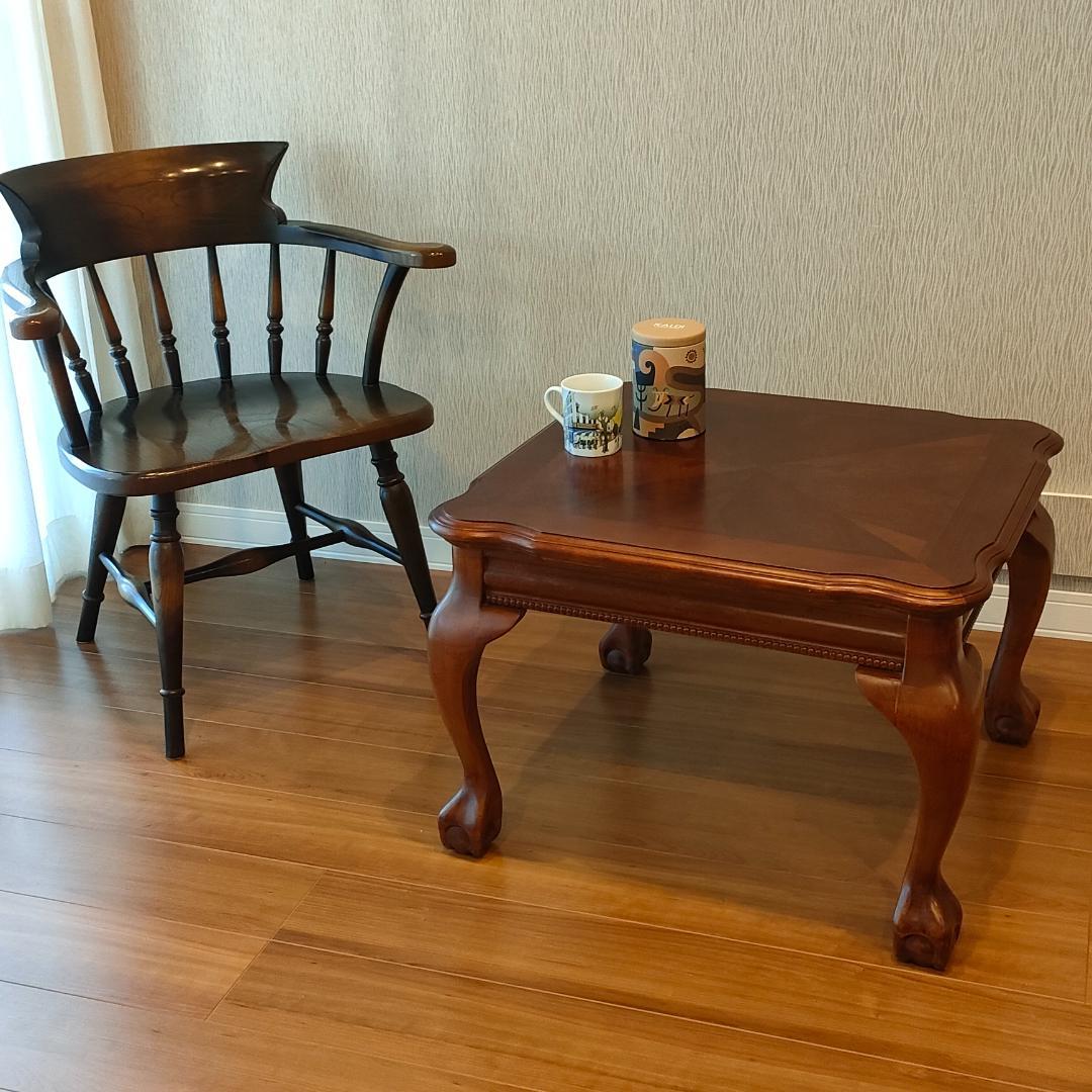 クイーン・アン様式　コーヒーテーブル　センターテーブル　猫脚