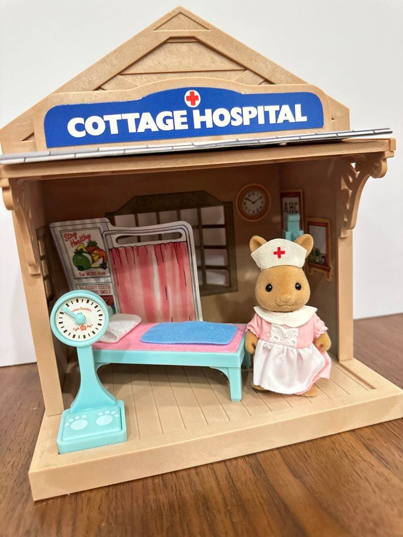 シルバニアファミリー　海外版　コテージホスピタル