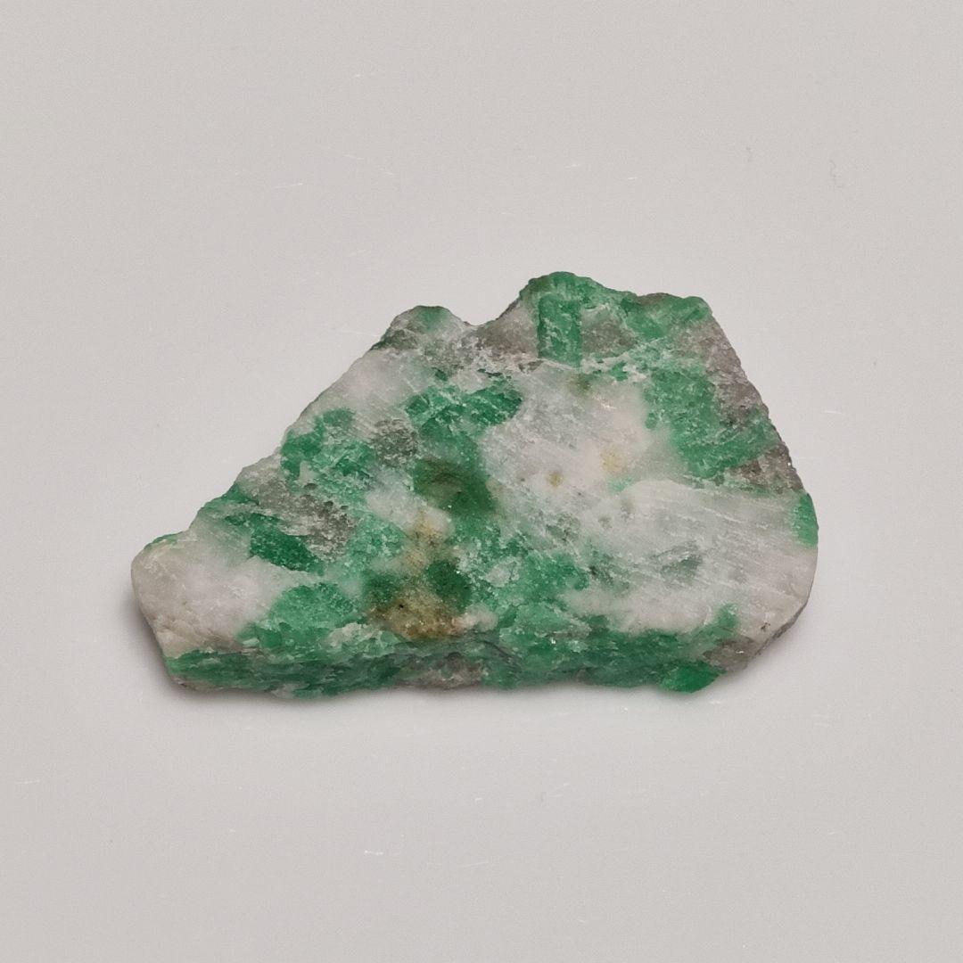 パワーストーン　天然石　エメラルド　34g　No.176