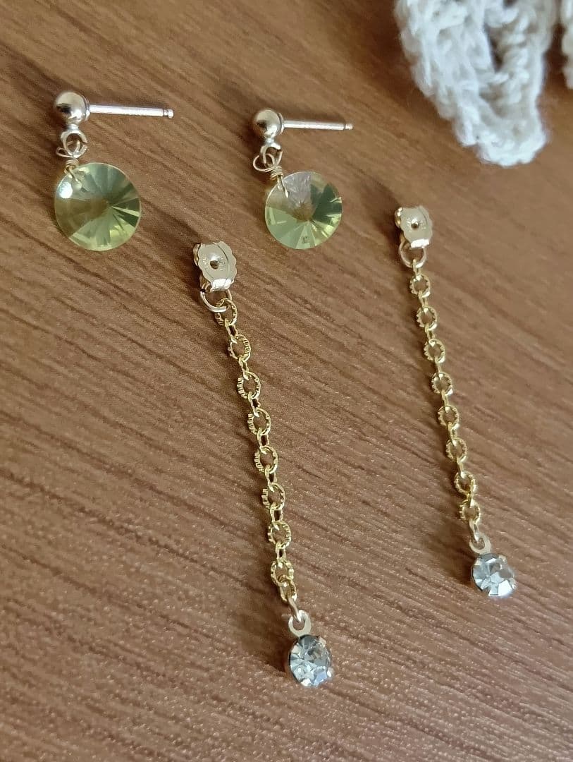 461 一点のみ14kgf宝石質レモンクォーツコンケーブスタッドピアス