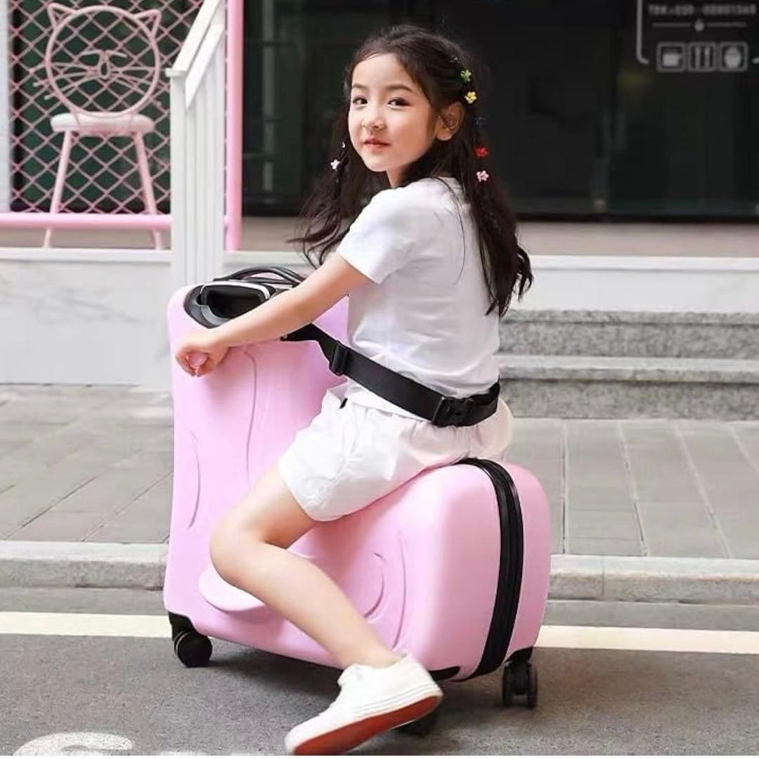 【美品】NORICCOノリッコ　子供が乗れるキャリーケース　ピンク　スーツケース