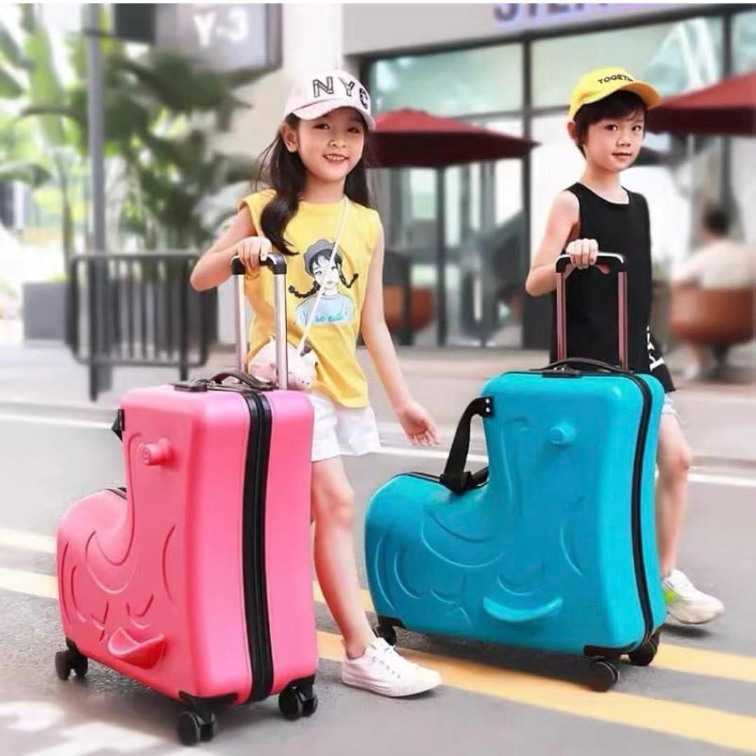 【美品】NORICCOノリッコ　子供が乗れるキャリーケース　ピンク　スーツケース