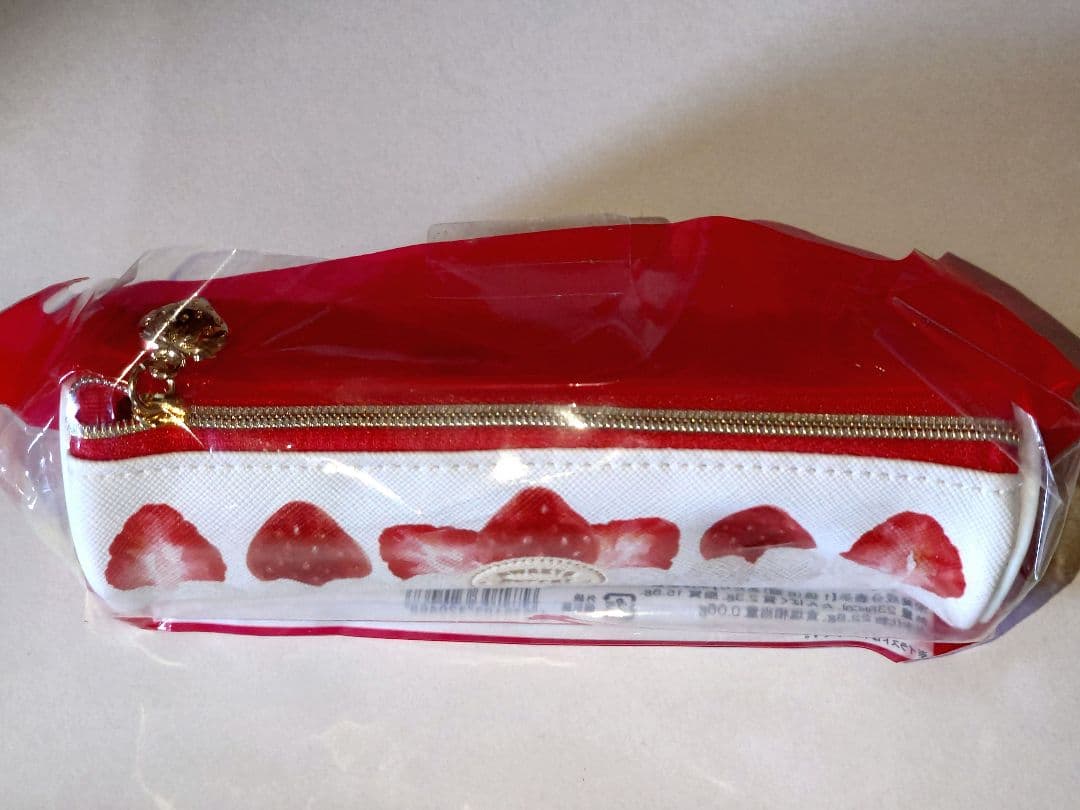 Mary's 　メリーチョコレート　2024 イオン限定　いちご缶　いちごポーチ