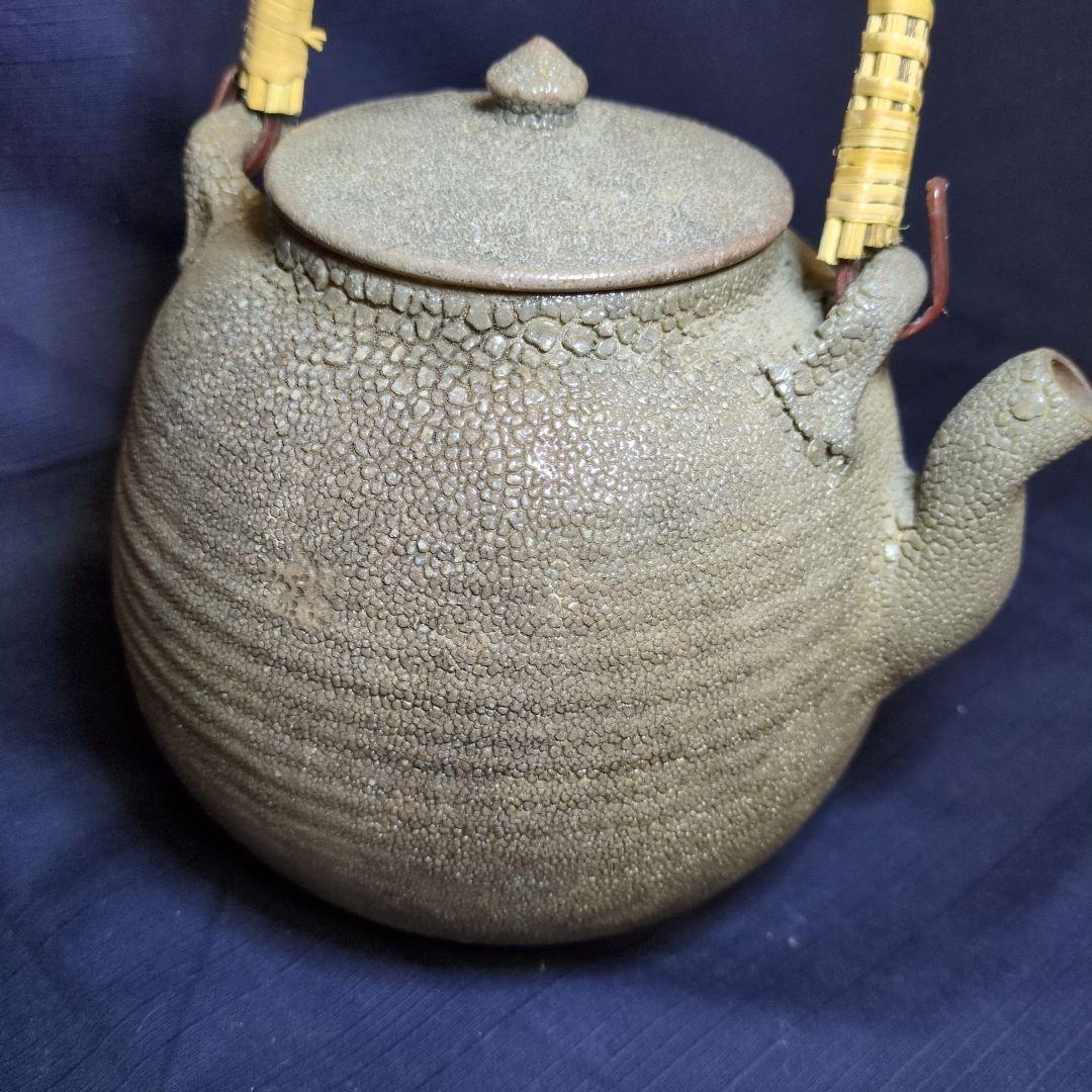 白灰色の陶磁器製茶釜 土瓶竹製持ち手付き骨董(江戸中期)