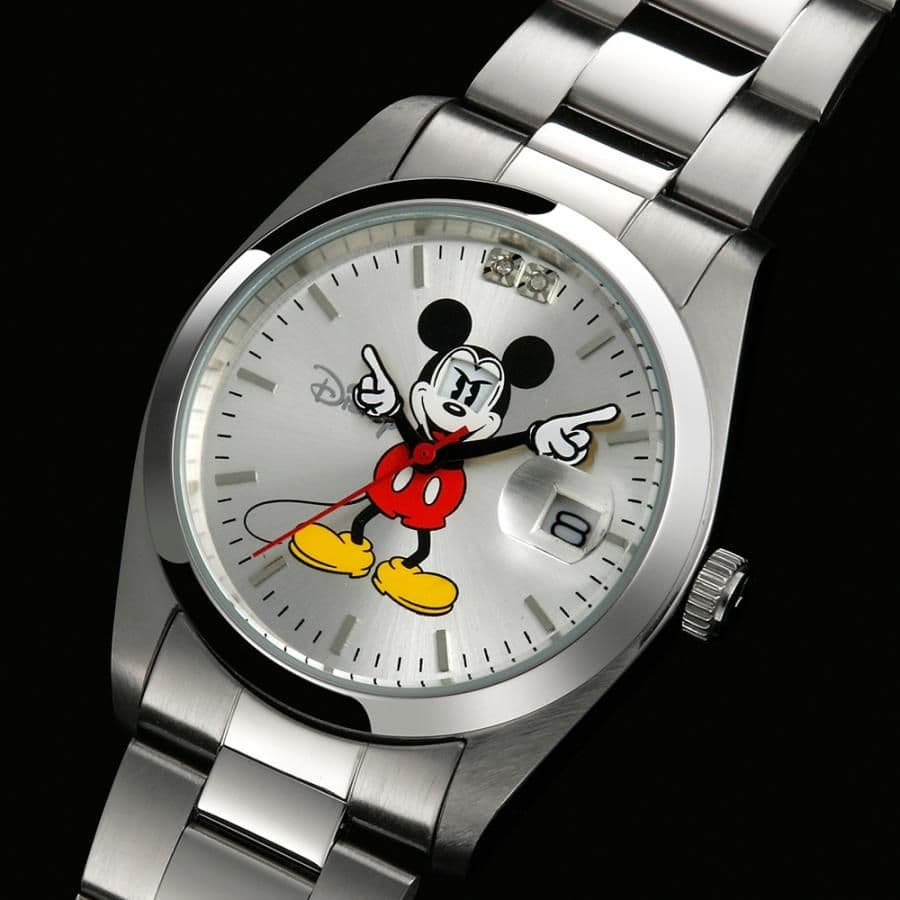 ディズニー　世界限定腕時計ギミックアイミッキー　シルバー