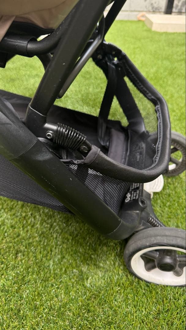 バガブー バタフライ デザートトープ B型ベビーカー