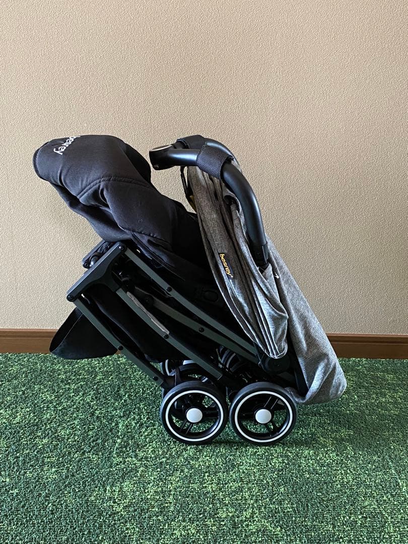besray 折りたたみベビーカー