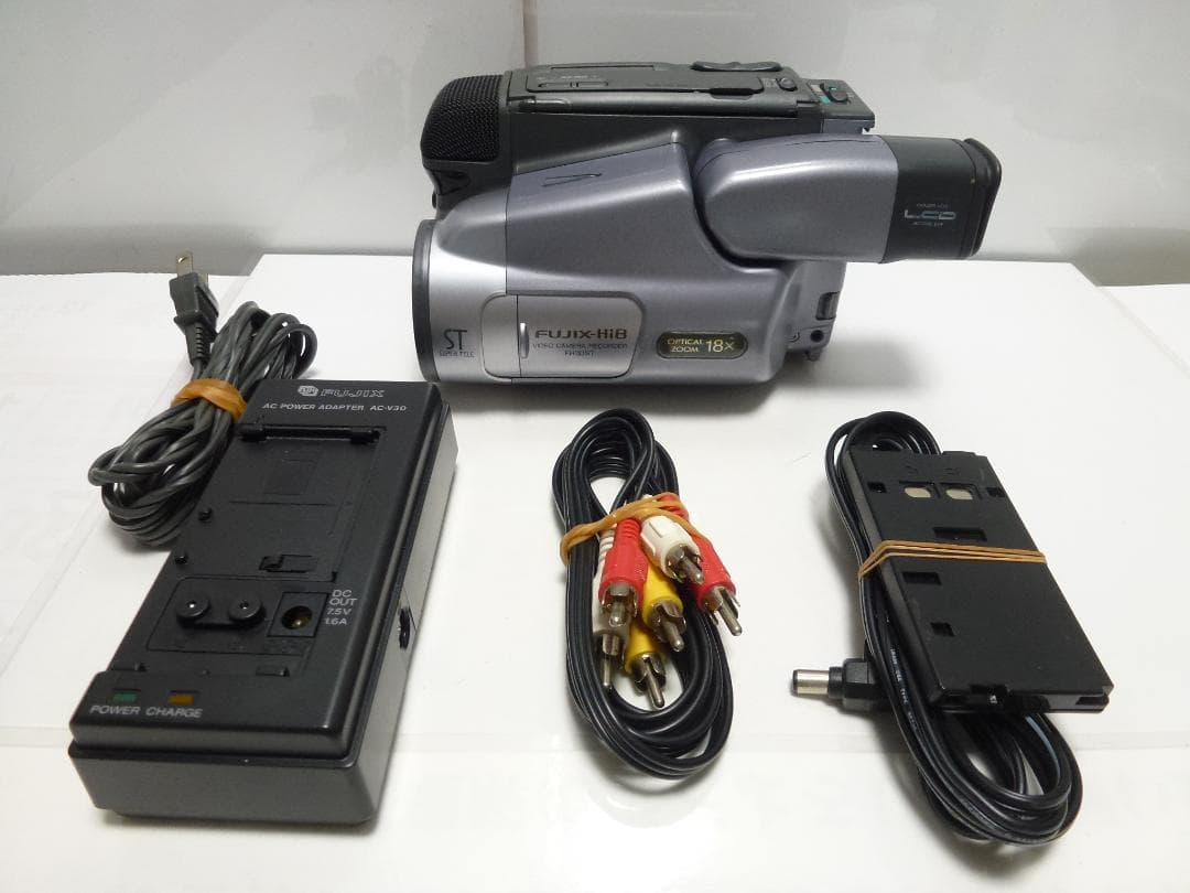 希少　動作品　富士フイルム　FUJIX-Hi8　 FH30ST 　ビデオカメラ