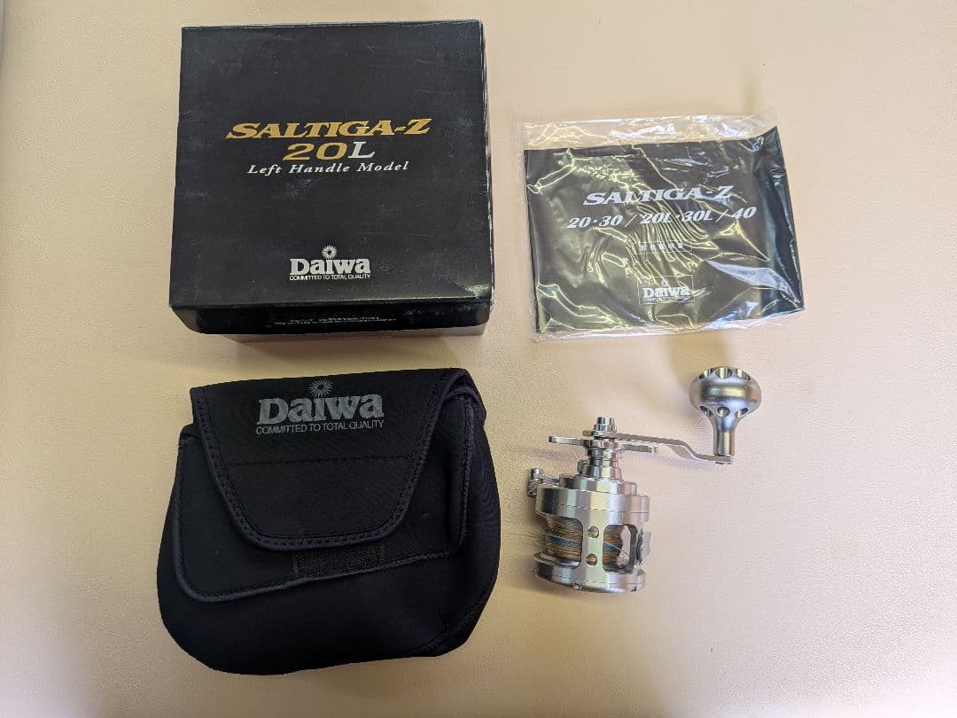 ダイワ　ソルティガZ 20L 左ハンドル