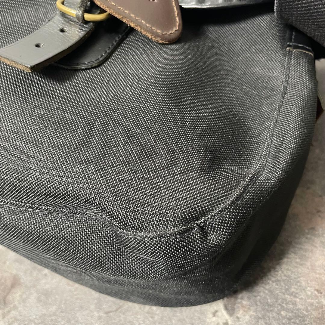 クオリティガンスリップス レザー PVC キャンバス ショルダーバッグ ブラック