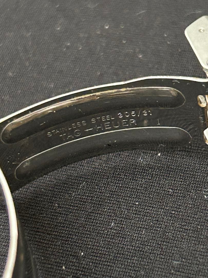 タグ・ホイヤー ダイバーズウォッチ プロフェッショナル200. 稼働中