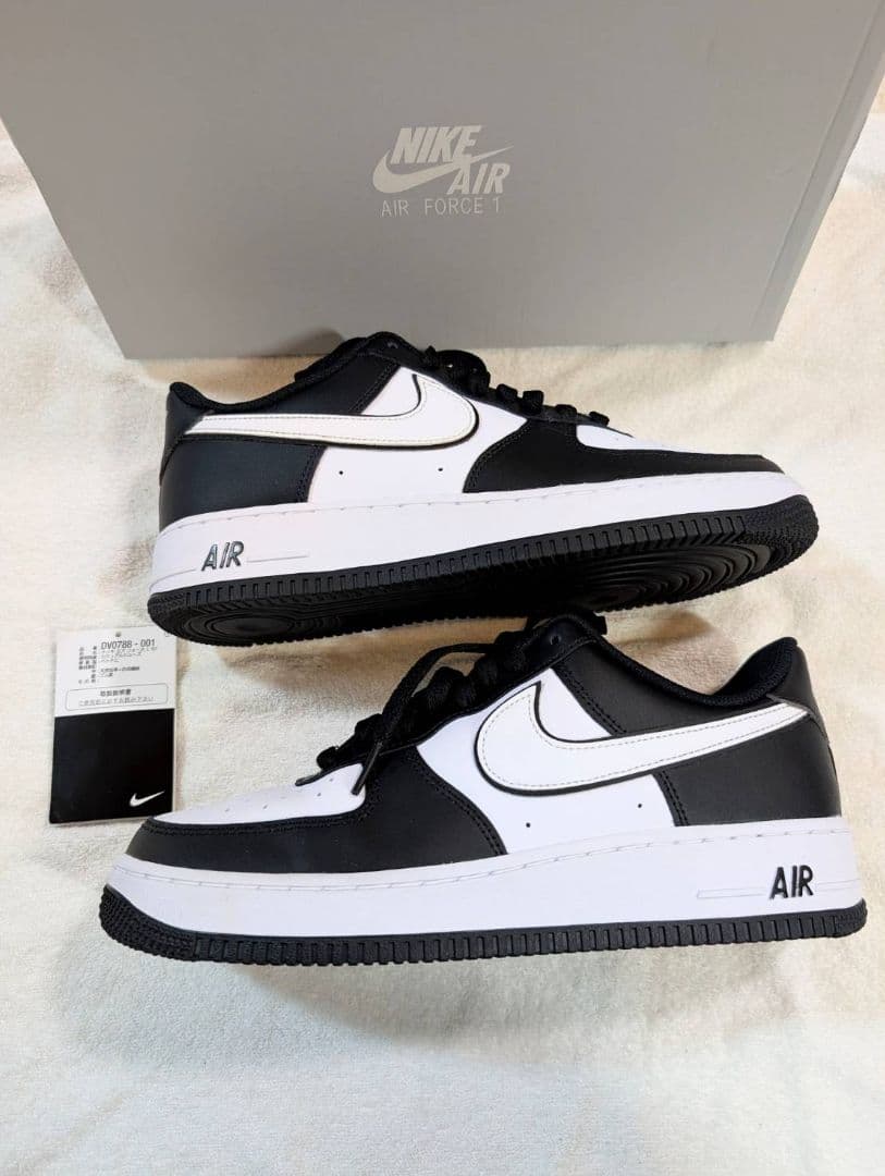 毎日値下げ☆ほぼ新品☆ナイキ エアフォース1 パンダNIKE Air Force