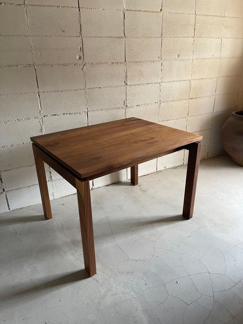 いろは　美品　高級　ウォールナット無垢材 ダイニングテーブル